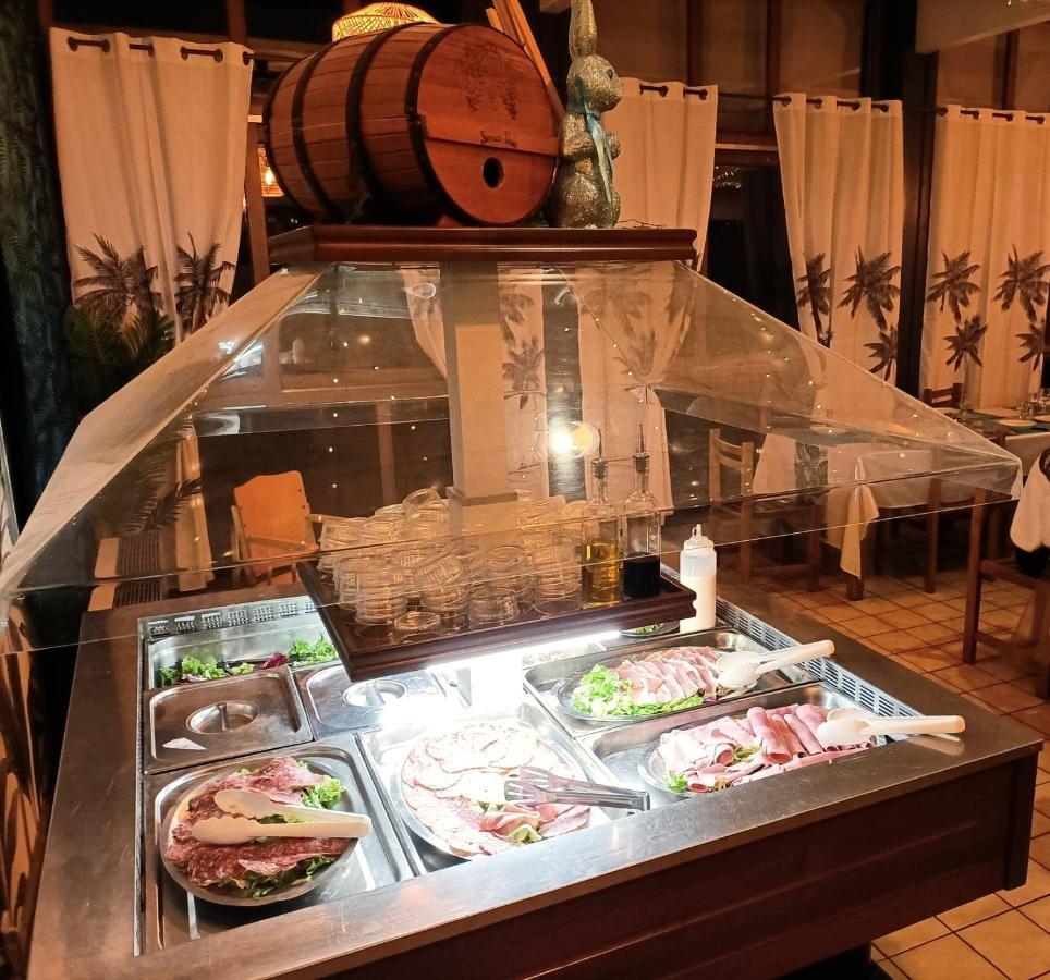 Kamea Club La Gironie Hotel Turenne Eksteriør billede
